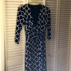 White white and black ladies dress long sleeve.